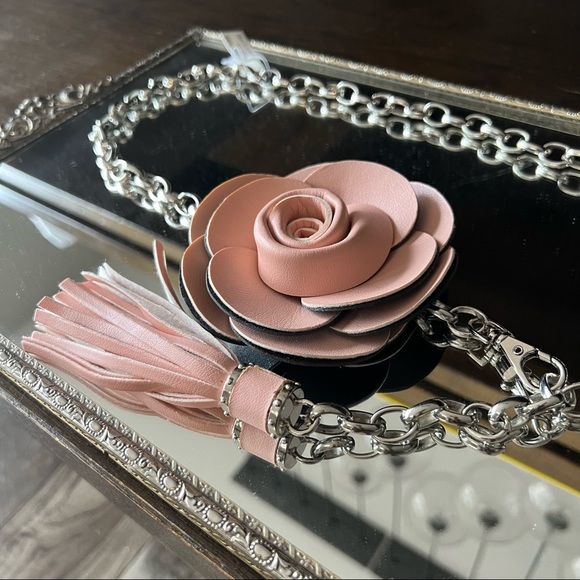 XXSOLDXX belt|Pink Flower tassel silver chain belt|small/medium - Picture 6 of 7